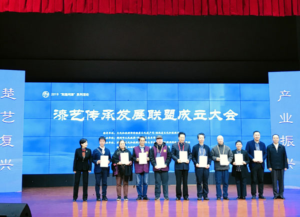 2091104ypz9.jpg